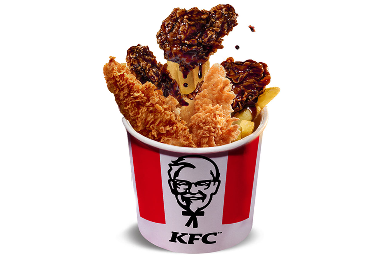 BUCKET 1 PERSONNE DUNKED